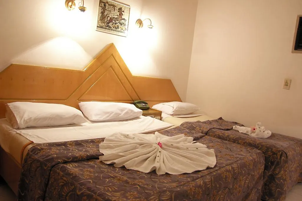Karnak Hotel Luxor