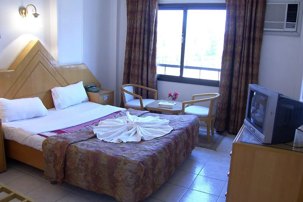 Karnak Hotel Luxor